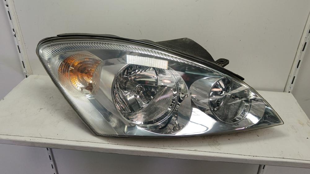 FARO DERECHO KIA CEED 1.6 MT 115CV | 86KW