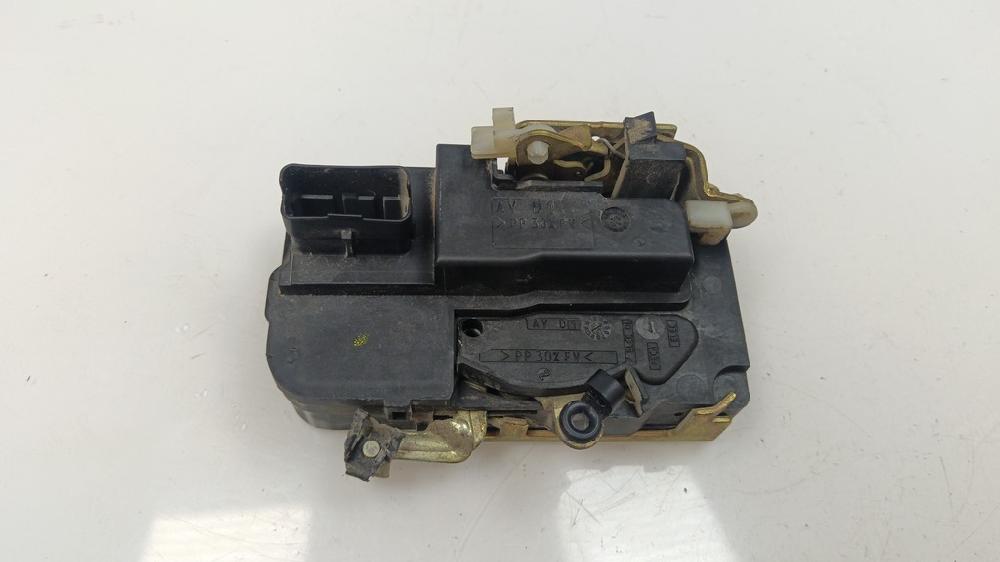 CERRADURA PUERTA DELANTERA DERECHA CITROEN BERLINGO 1.9 D MT 69CV