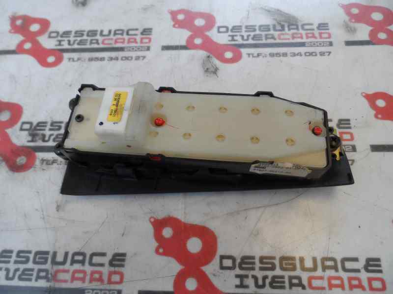MANDO ELEVALUNAS DELANTERO IZQUIERDO TOYOTA AVENSIS 2003 2.0 D MT 116CV | 85KW