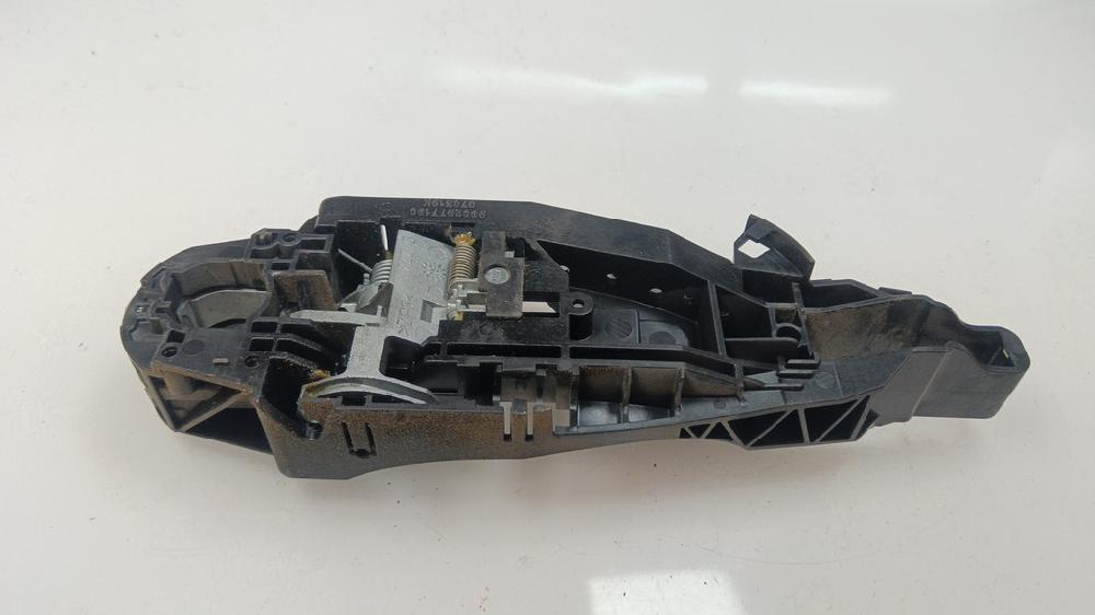 SOPORTE MANETA EXTERIOR DELANTERA DERECHA CITROEN C4 CACTUS 1.2 MT 110CV | 81KW