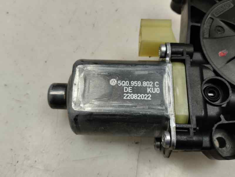 MOTOR ELEVALUNAS DELANTERO DERECHO SEAT ATECA 2.0 TDI MT 4DRIVE 150CV