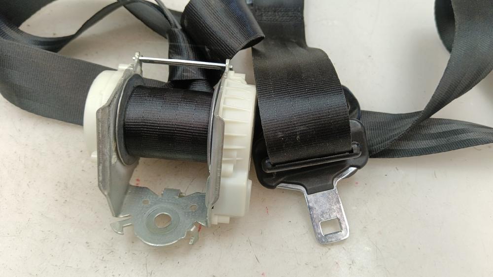 CINTURON SEGURIDAD TRASERO IZQUIERDO CITROEN C4 CACTUS 2014 1.6 MT 99CV | 73KW