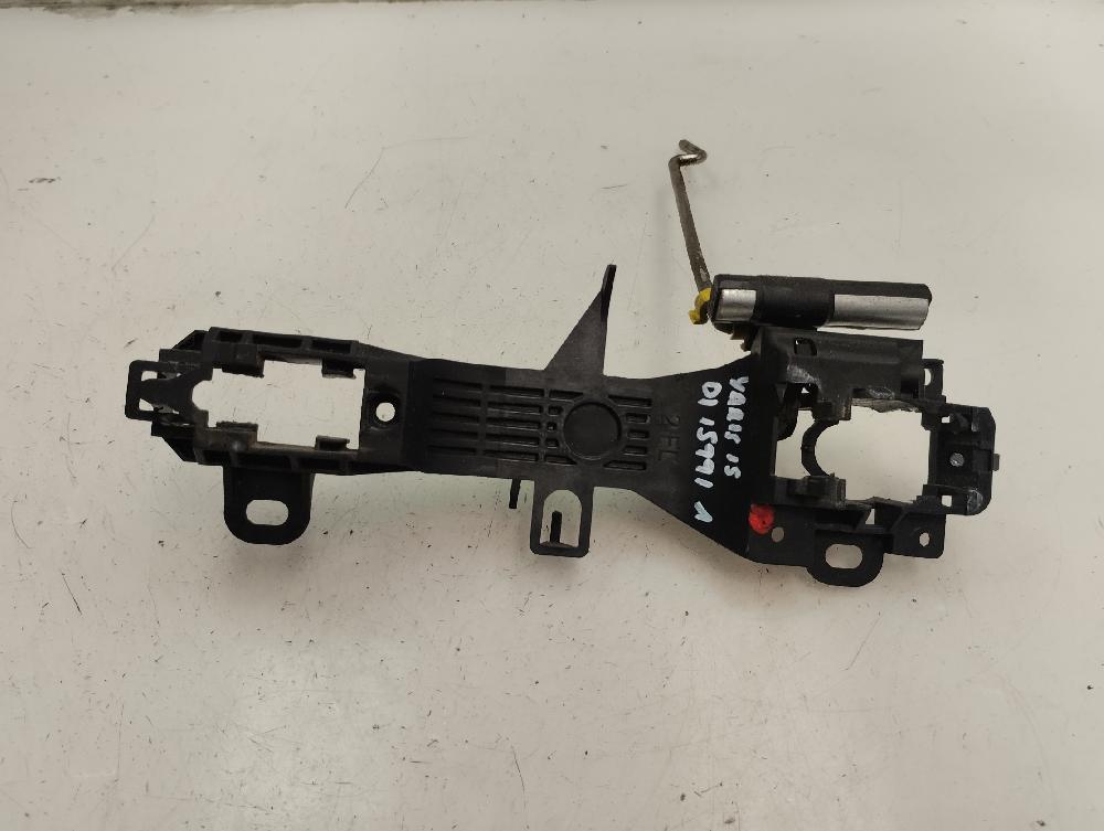 SOPORTE MANETA EXTERIOR DELANTERA IZQUIERDA TOYOTA YARIS 1.5 MT 106CV