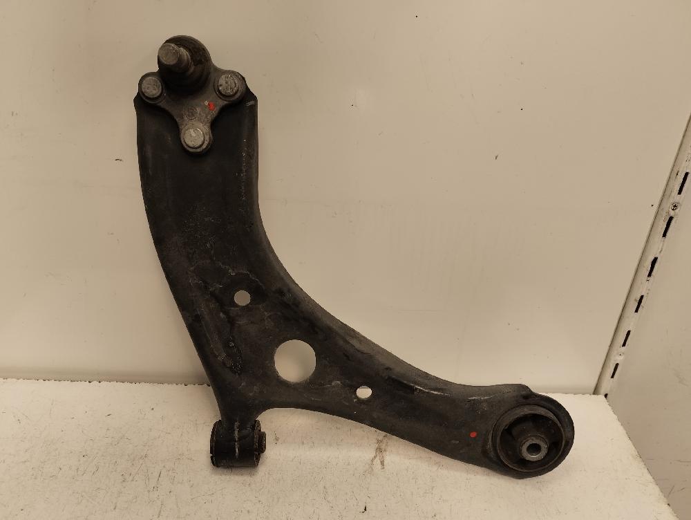BRAZO SUSPENSION INFERIOR DELANTERO DERECHO HYUNDAI TUCSON 1.6 MT 132CV