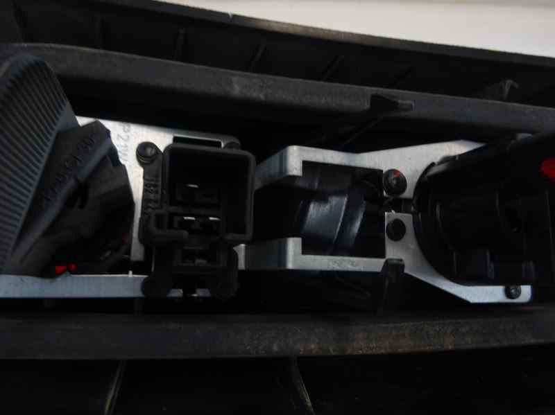 PILOTO TRASERO IZQUIERDO VOLVO V70 2.4 TD MT 130CV