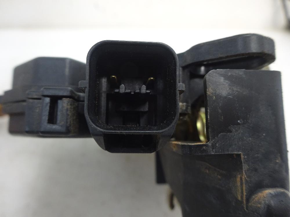 CERRADURA PUERTA DELANTERA DERECHA MITSUBISHI GRANDIS 2.0 DI-D MT 134CV