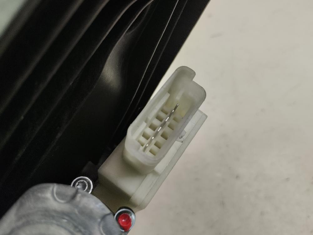 ELEVALUNAS TRASERO DERECHO RENAULT CLIO 1.0 MT 101CV