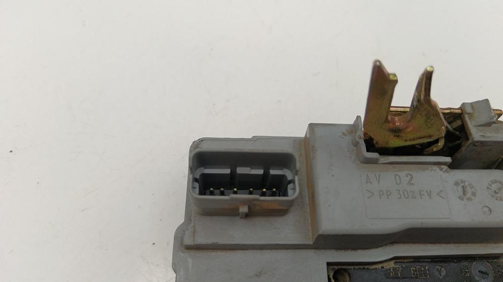 CERRADURA PUERTA DELANTERA DERECHA CITROEN XSARA 1.9 D MT 70CV