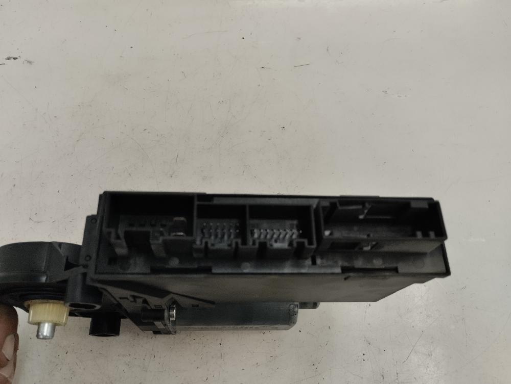 MOTOR ELEVALUNAS TRASERO DERECHO AUDI A4 2006 2.0 TDI MT 140CV | 103KW