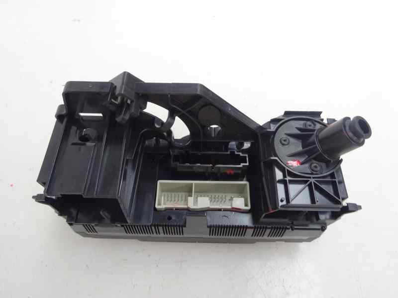MANDO CALEFACCION AIRE ACONDICIONADO VOLKSWAGEN GOLF 1.4 MT 75CV