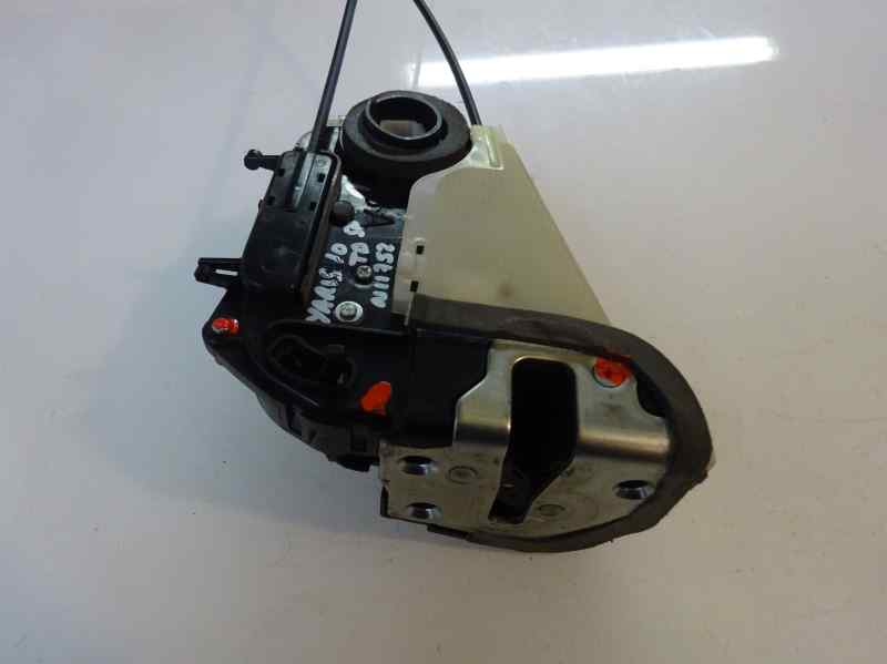 CERRADURA PUERTA TRASERA DERECHA TOYOTA YARIS 1.4 MT 90CV | 66KW