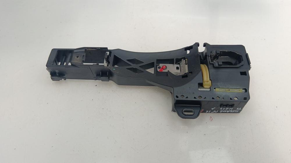 SOPORTE MANETA EXTERIOR PUERTA TRASERA IZQUIERDA RENAULT MEGANE 2016 1.2 TCE MT 130CV | 97KW