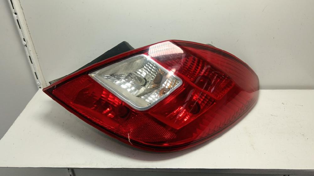 PILOTO TRASERO DERECHO OPEL CORSA 1.4 MT 90CV | 66KW
