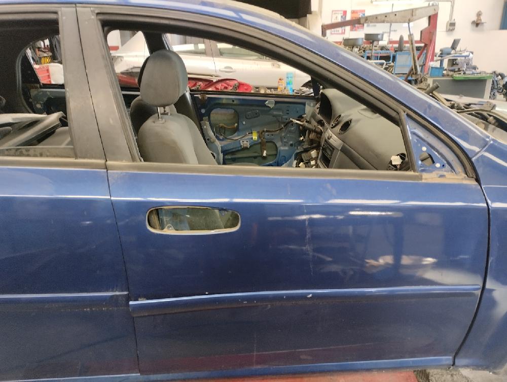 PUERTA DELANTERA DERECHA CHEVROLET LACETTI 1.6 MT 109CV | 80KW