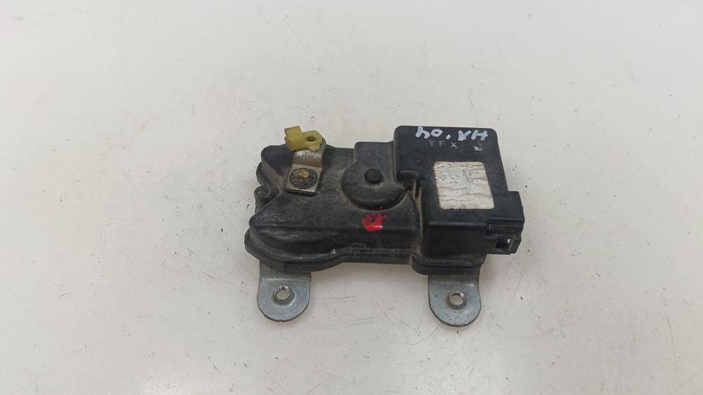 MOTOR CIERRE CENTRALIZADO DELANTERO IZQUIERDO HYUNDAI H1 2.5 TD MT 99CV | 73KW