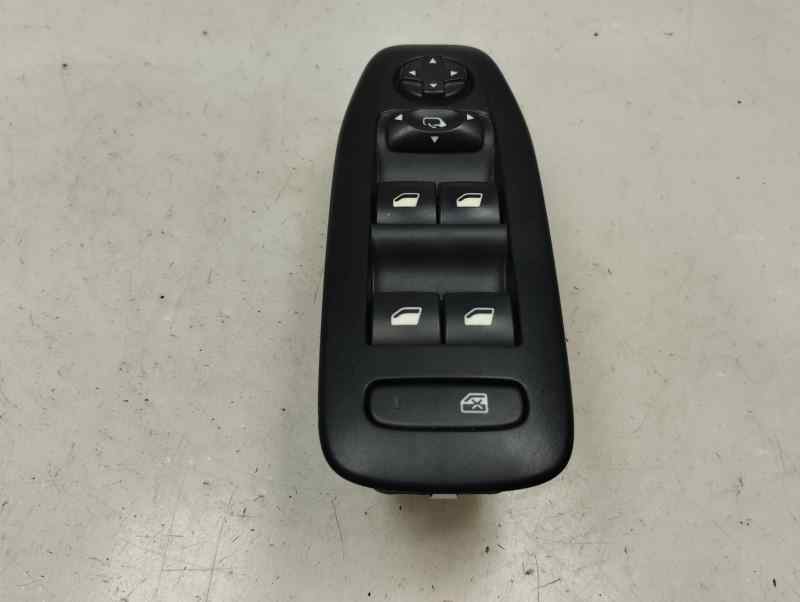 MANDO ELEVALUNAS DELANTERO IZQUIERDO PEUGEOT 2008 1.2 VTI MT 82CV