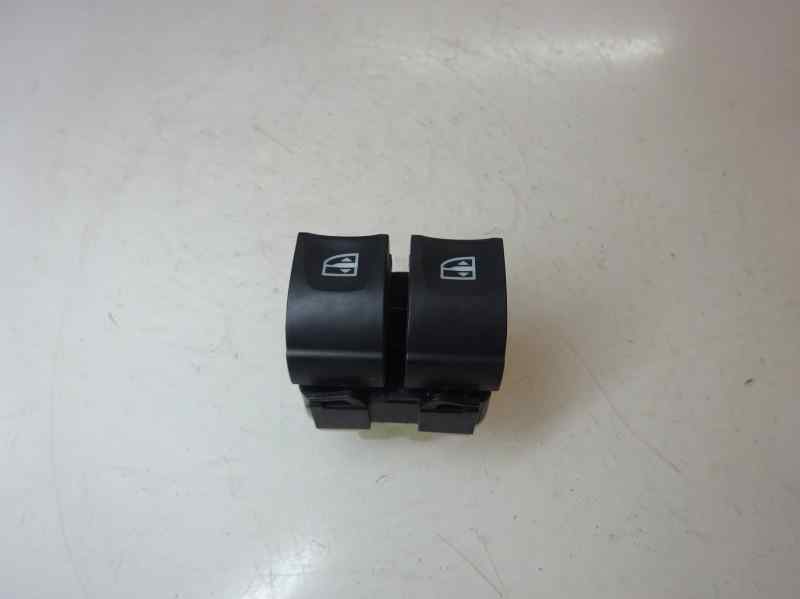 MANDO ELEVALUNAS DELANTERO IZQUIERDO RENAULT CAPTUR 1.5 DCI MT 90CV | 66KW