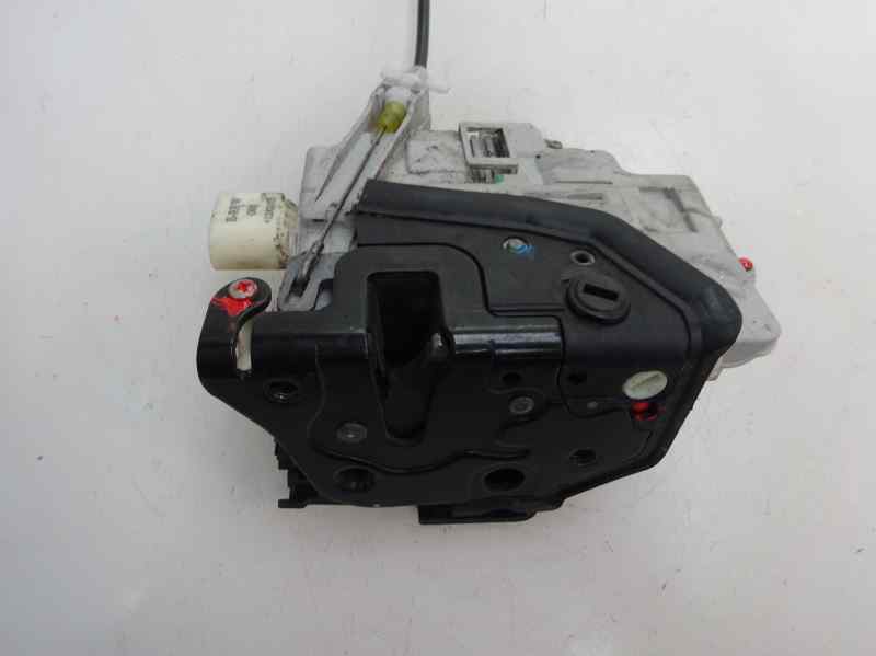 CERRADURA PUERTA TRASERA DERECHA VOLKSWAGEN PASSAT 2.0 TDI MT 140CV