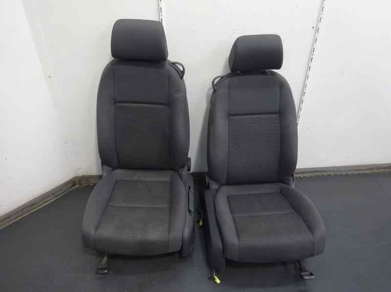 JUEGO ASIENTOS COMPLETO VOLKSWAGEN GOLF 2004 1.4 MT 75CV