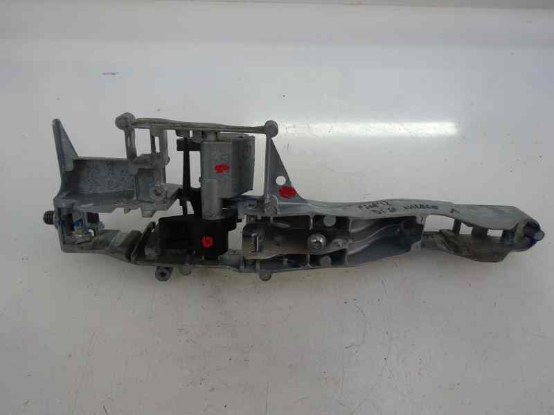 SOPORTE MANETA EXTERIOR DELANTERA IZQUIERDA PEUGEOT 308 1.6 HDI MT 112CV