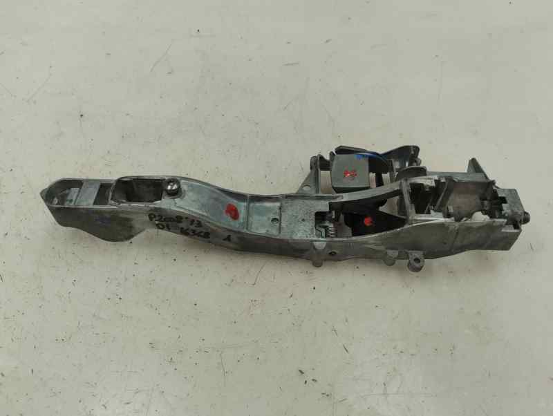 SOPORTE MANETA EXTERIOR DELANTERA IZQUIERDA PEUGEOT 2008 1.6 E-HDI FAP MT 92CV
