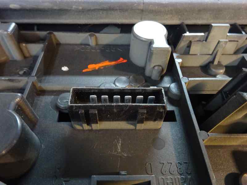PILOTO TRASERO DERECHO PEUGEOT 306 1.9 MT D 69CV