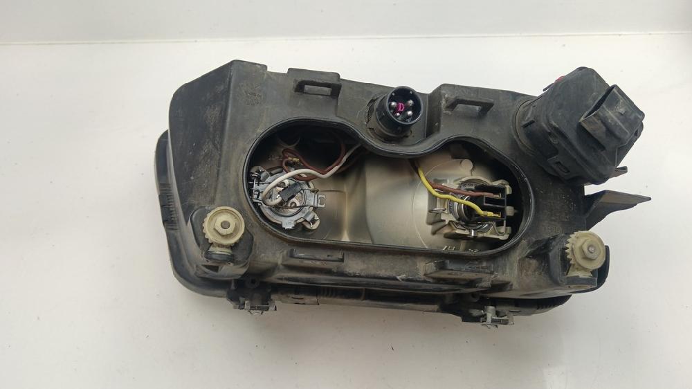 FARO IZQUIERDO AUDI A3 1.6 MT 101CV | 75KW