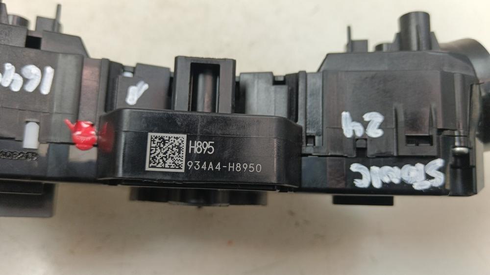 MANDO MULTIFUNCION KIA STONIC 1.0 GDI MT 120CV | 88KW