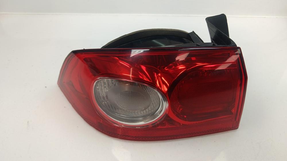 PILOTO TRASERO IZQUIERDO RENAULT LAGUNA 1.6 MT 112CV | 82KW