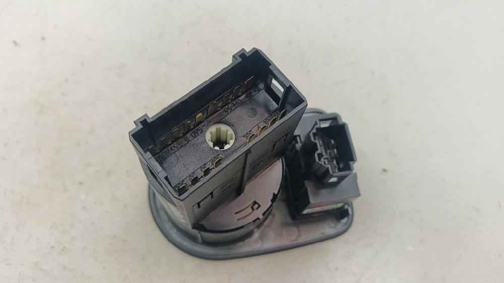 MANDO LUCES SEAT IBIZA 1.2 70CV, GASOLINA, MT, ACCIONAMIENTO DELANTERO