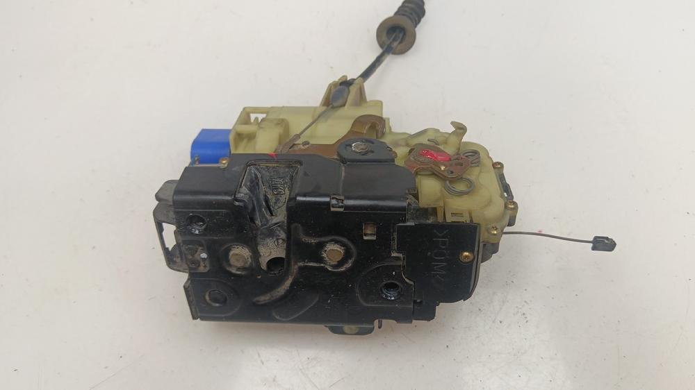 CERRADURA PUERTA DELANTERA DERECHA SEAT CORDOBA 1.9 MT 100CV | 74KW