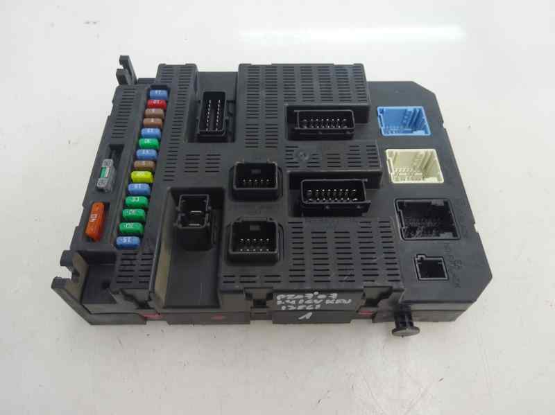 CAJA RELES FUSIBLES PEUGEOT 207 1.4 MT 88CV