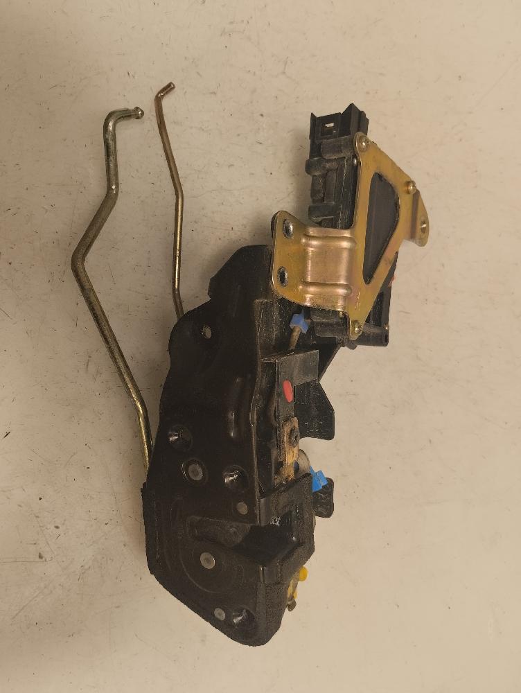CERRADURA PUERTA DELANTERA DERECHA HYUNDAI ACCENT 2005 1.3 MT 86CV | 63KW