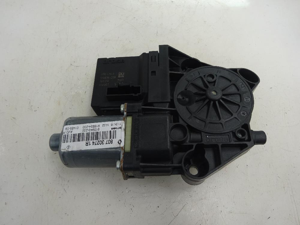 MOTOR ELEVALUNAS DELANTERO DERECHO RENAULT SCENIC 1.5 DCI MT 5 PLAZAS 110CV