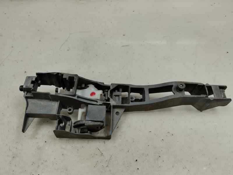 SOPORTE MANETA EXTERIOR DELANTERA IZQUIERDA DS 3 1.2 MT 110CV | 81KW