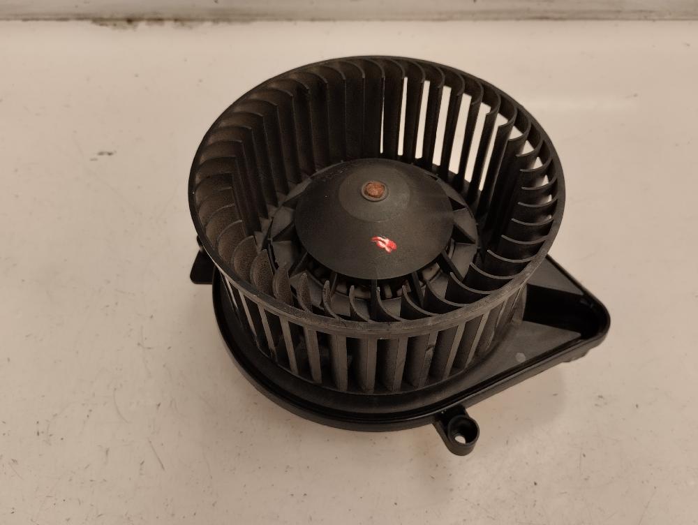 MOTOR CALEFACCION AUDI A4 2003 1.9 TDI 6MT 130CV