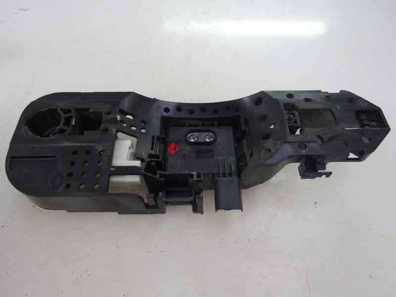 SOPORTE MANETA EXTERIOR PUERTA TRASERA DERECHA RENAULT MEGANE 2009 1.5 DCI MT 106CV