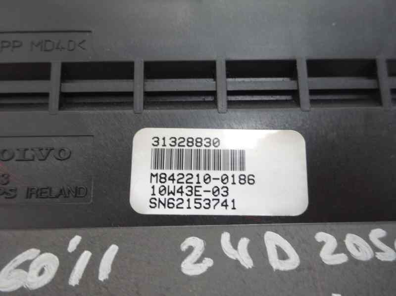 PANTALLA MULTIFUNCION VOLVO XC60 2.4 D5 MT AWD 205CV