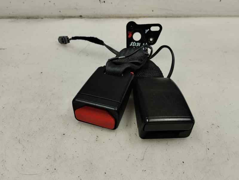 ANCLAJE CINTURON TRASERO IZQUIERDO RENAULT CLIO 0.9 TSE MT 90CV