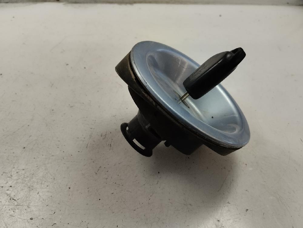 TAPA EXTERIOR COMBUSTIBLE PEUGEOT PARTNER 1.9 MT 69CV | 51KW