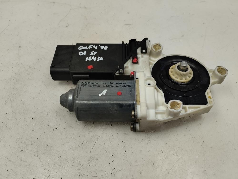 MOTOR ELEVALUNAS DELANTERO IZQUIERDO VOLKSWAGEN GOLF 1.9 TDI MT 110CV