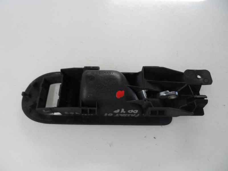 MANETA INTERIOR DELANTERA DERECHA VOLKSWAGEN PASSAT 1.9 TDI 6MT 130CV