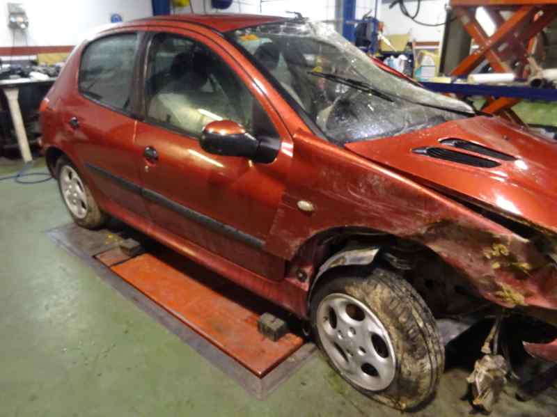 CAJA RELES FUSIBLES PEUGEOT 206 1.4 HDI MT 68CV