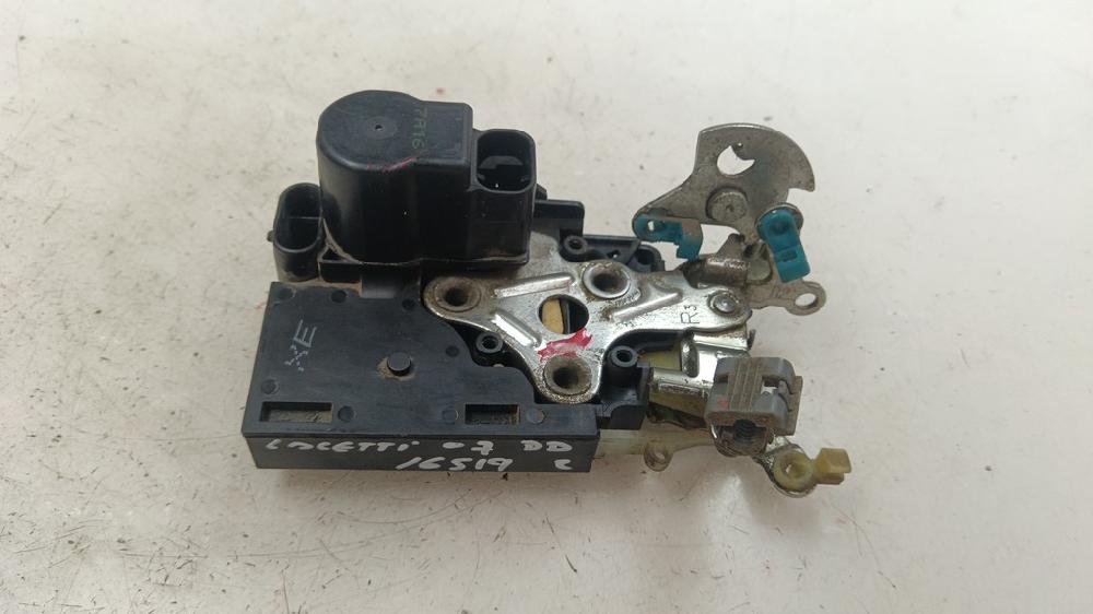 CERRADURA PUERTA DELANTERA DERECHA CHEVROLET LACETTI 2.0 MT 121CV