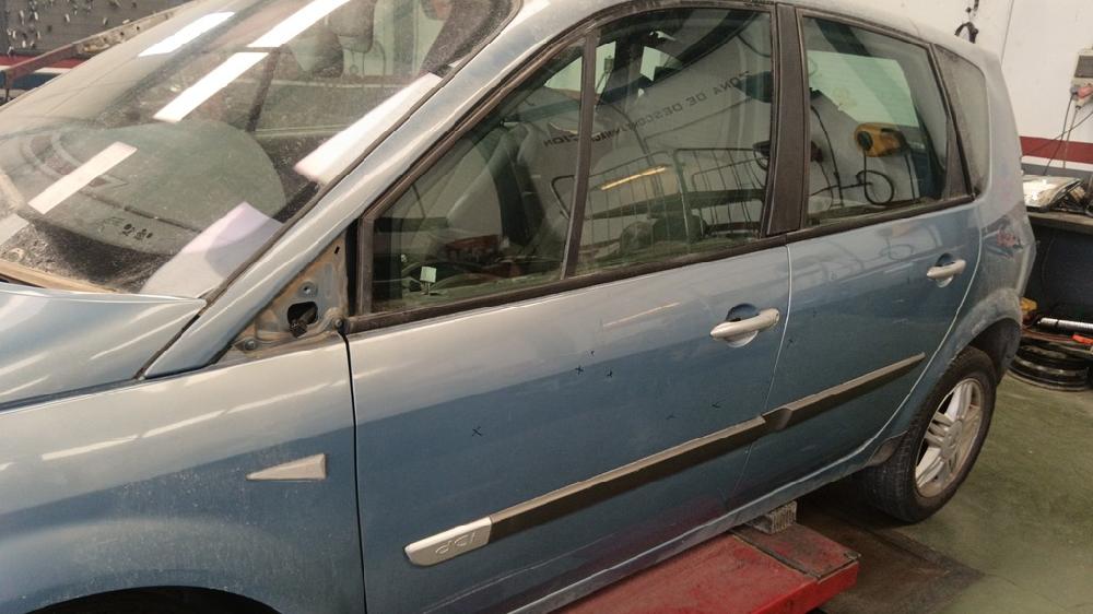 PUERTA DELANTERA IZQUIERDA RENAULT SCENIC 1.5 DCI MT 106CV