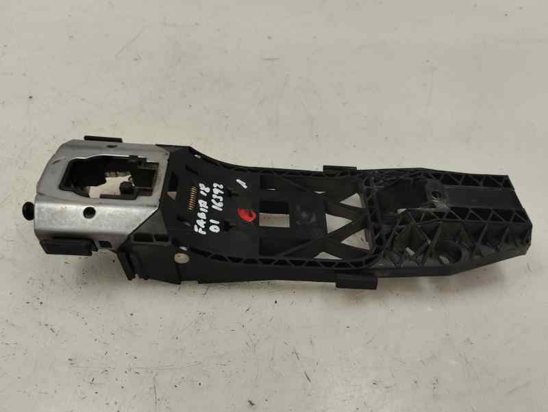 SOPORTE MANETA EXTERIOR DELANTERA IZQUIERDA SKODA FABIA 1.0 MT 75CV