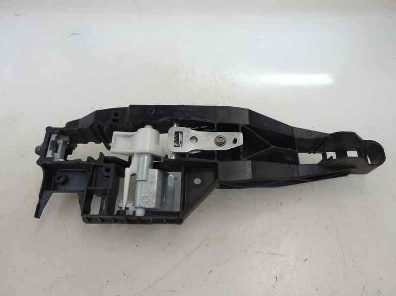 SOPORTE MANETA EXTERIOR PUERTA TRASERA DERECHA PEUGEOT 208 1.6 MT 75CV | 55KW