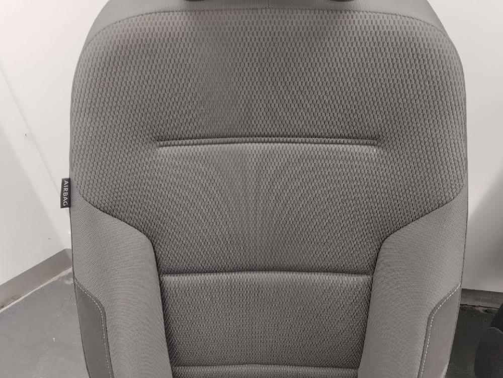 JUEGO ASIENTOS COMPLETO VOLKSWAGEN GOLF 1.4 TSI BLUEMOTION MT 125CV | 92KW