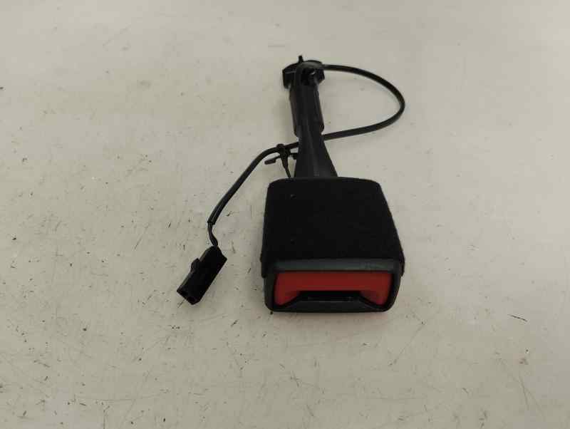 ANCLAJE CINTURON DELANTERO DERECHO SEAT ARONA 1.0 AMT 110CV | 81KW