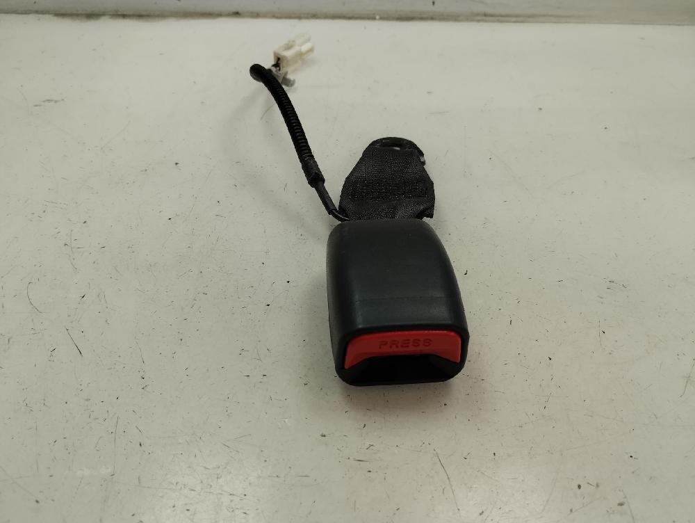 ANCLAJE CINTURON TRASERO DERECHO HYUNDAI IX20 1.4 MT BLUE 90CV